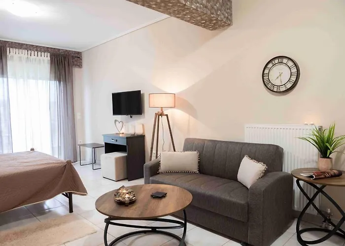 View Nefelis Boutique γ2