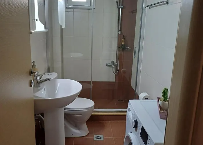 View Nefelis Boutique γ2